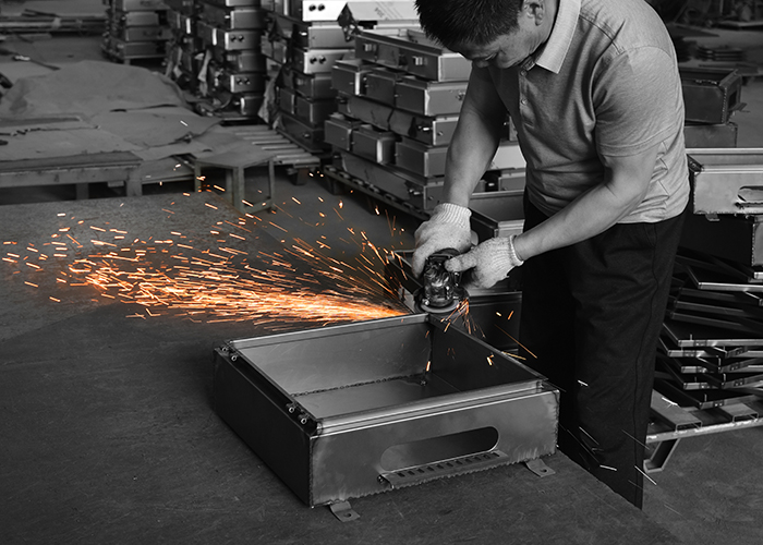 1561616714386369.jpg 鶴管切割.jpg